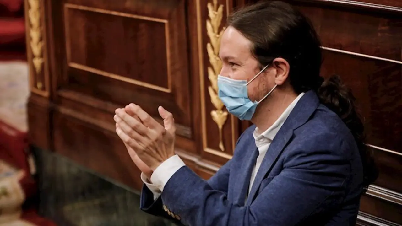 El vicepresidente segundo y ministro de Derechos Sociales y Agenda 2030, Pablo Iglesias, aplaude durante la pen&uacute;ltima sesi&oacute;n plenaria en el Congreso. - EUROPA PRESS/J. Hell&iacute;n. POOL - Europa Press
MADRID, 22 Jul. (EUROPA PRESS) -