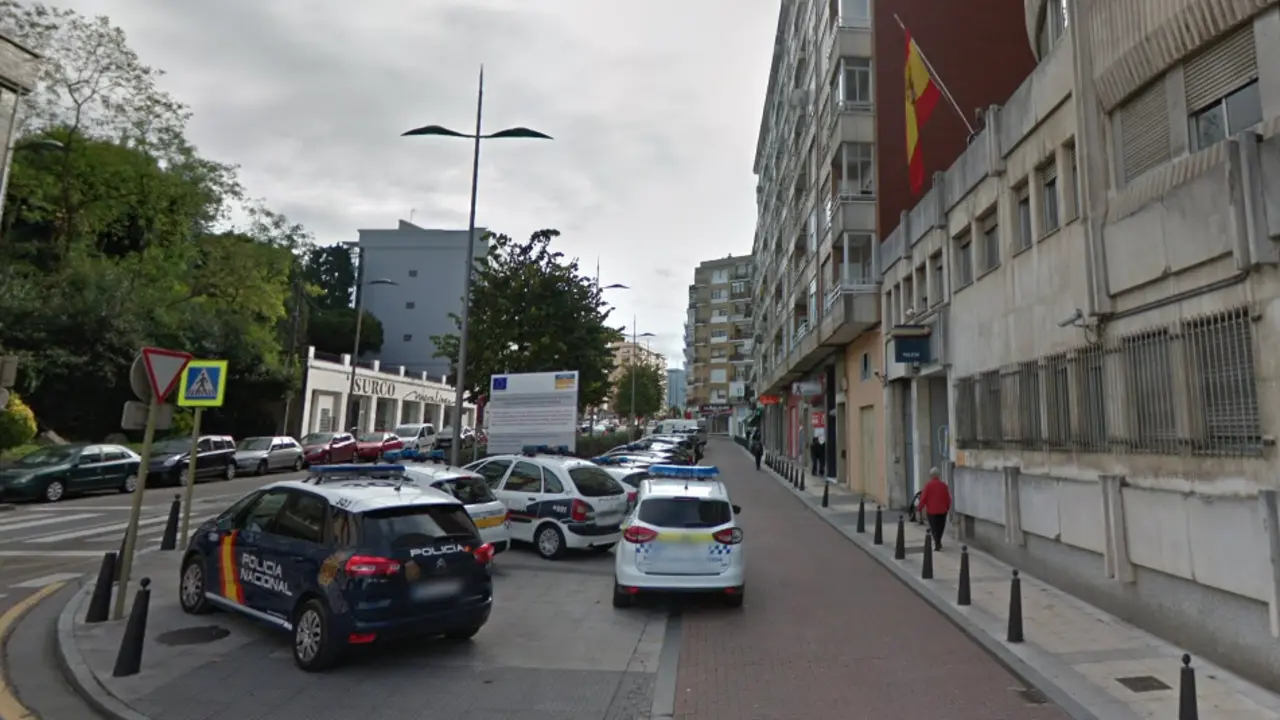 Jefatura de Polic&iacute;a de Torrelavega. / ALERTA