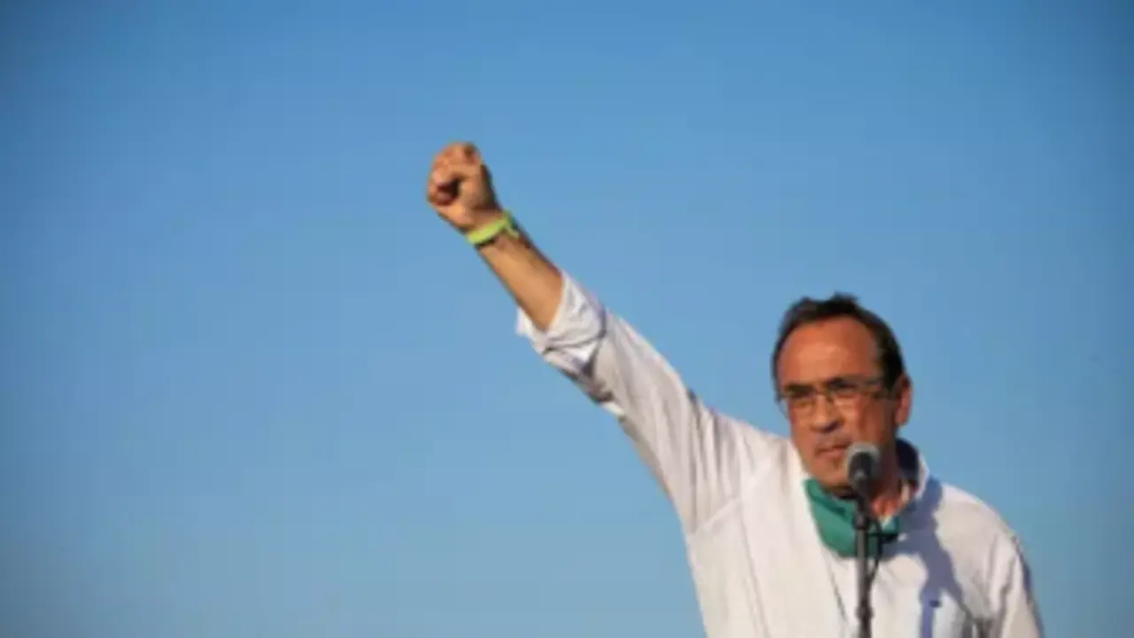 El exconseller Josep Rull interviene en la comparecencia con los otros presos del 1-O antes de su nuevo ingreso en prisi&oacute;n en Sant Joan de Vilatorrada, localidad pr&oacute;xima a la prisi&oacute;n de Llenoders, Barcelona, Catalunya (Espa&ntilde;a), a 28 de julio de 2020. - Pau Venteo - Europa Press