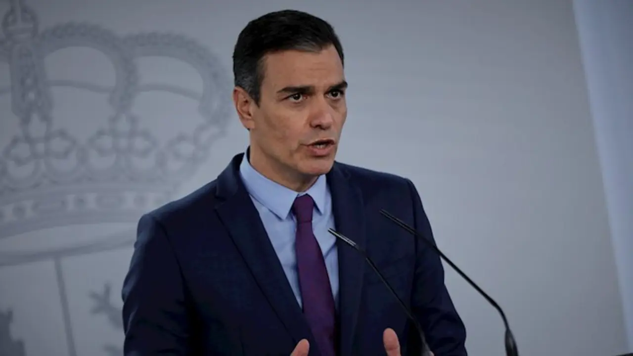 El presidente del Gobierno, Pedro S&aacute;nchez, ofrece la &uacute;ltima rueda de prensa posterior a la reuni&oacute;n del Consejo de Ministros y antes de las vacaciones, en Moncloa, en Madrid (Espa&ntilde;a), a 4 de agosto de 2020 - Jes&uacute;s Hell&iacute;n - Europa Press