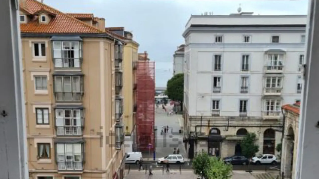 Vista de la calle G&oacute;mez Oreña.