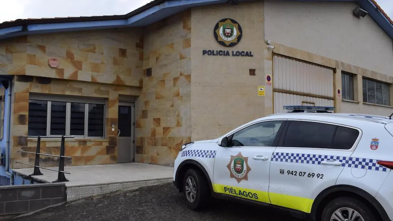 Sede de la polic&iacute;a local de Pi&eacute;lagos.