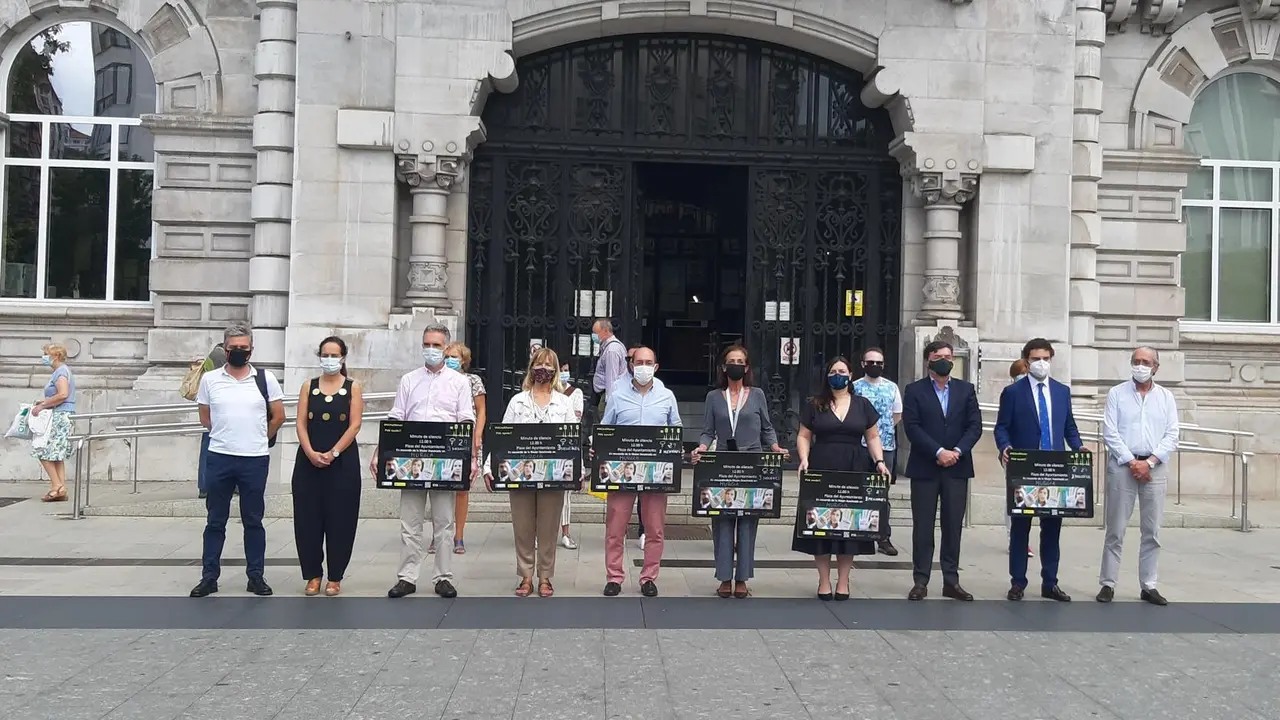 Minuto de silencio en Santander por v&iacute;ctima de violencia de g&eacute;nero