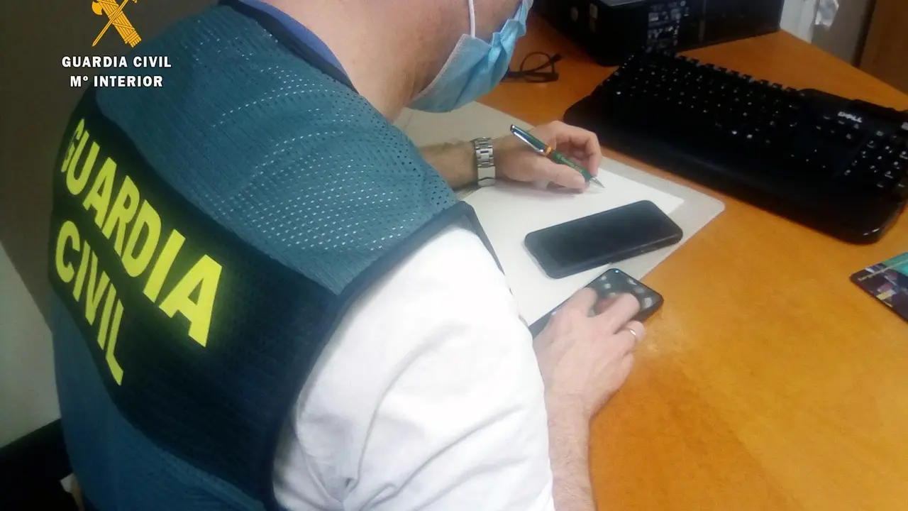 Nota De Prensa La Guardia Civil Detiene A Tres Personas Por Denuncia Falsa Y Estafa