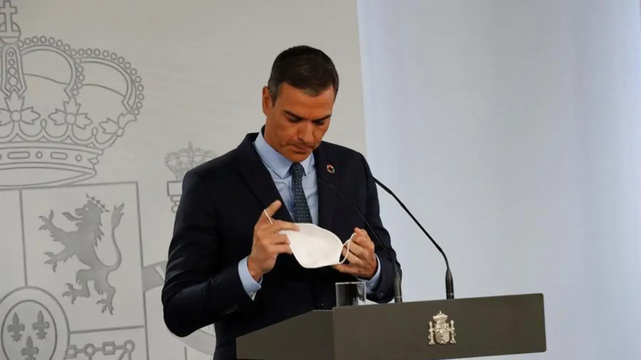El presidente del Gobierno, Pedro S&aacute;nchez, durante su comparecencia ante los medios tras la reuni&oacute;n del Consejo de Ministros celebrado hoy. EFE/Zipi