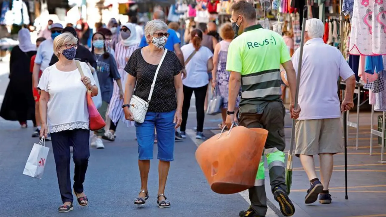 Un juez de Barcelona ha autorizado las nuevas restricciones de aforo que la Generalitat ha impuesto en Granollers (Barcelona) y sus municipios lim&iacute;trofes, aunque las ha revocado en Terrassa (Barcelona). EFE/ Susanna S&aacute;ez/Archivo