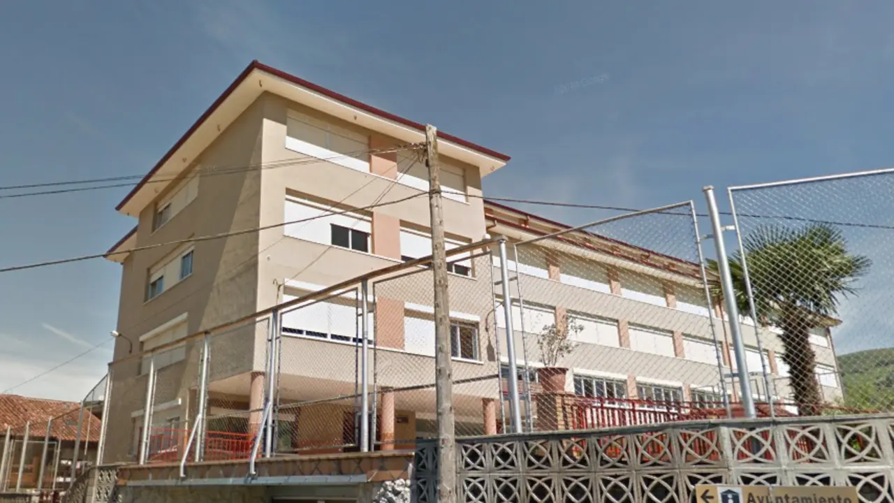 Imagen del colegio Sant&iacute;sima Virgen de Valvanuz de Selaya. / alerta