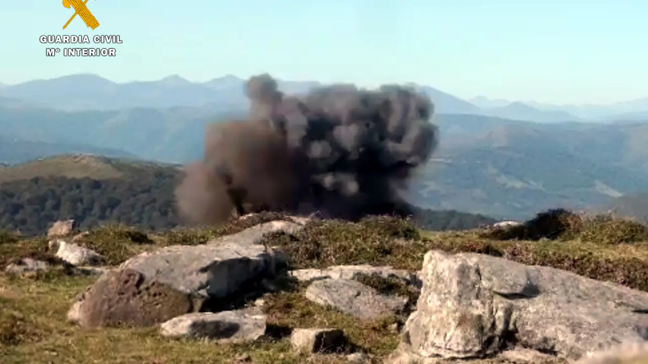 Momento del estallido de la granada en San Felices.