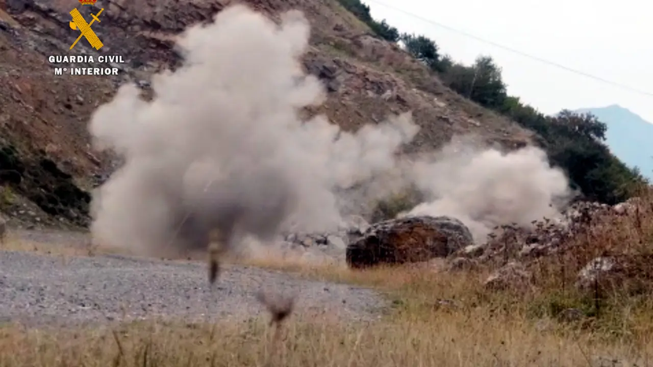 Explosion del proyectil-artilleria en San Pedro del Romeral.