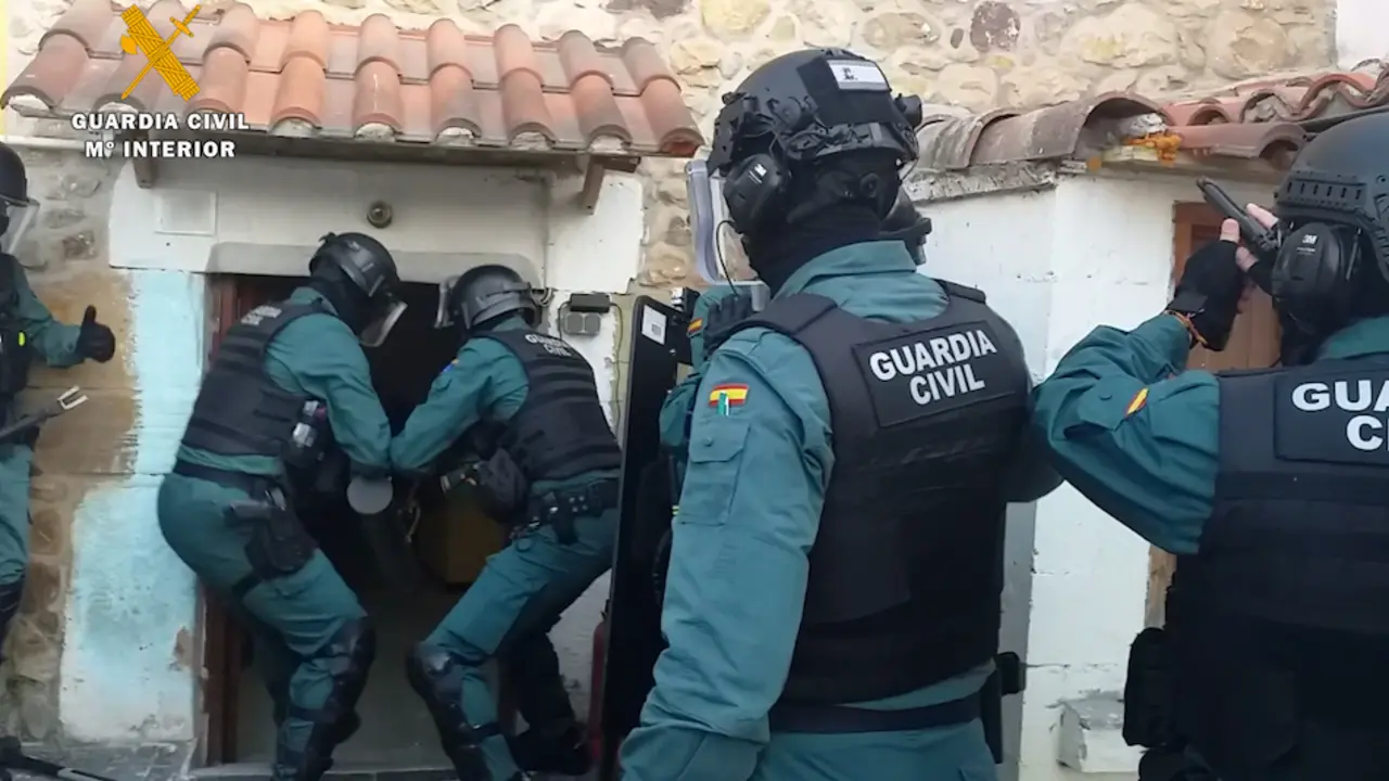 Im&aacute;genes de la operaci&oacute;n. / OPC
