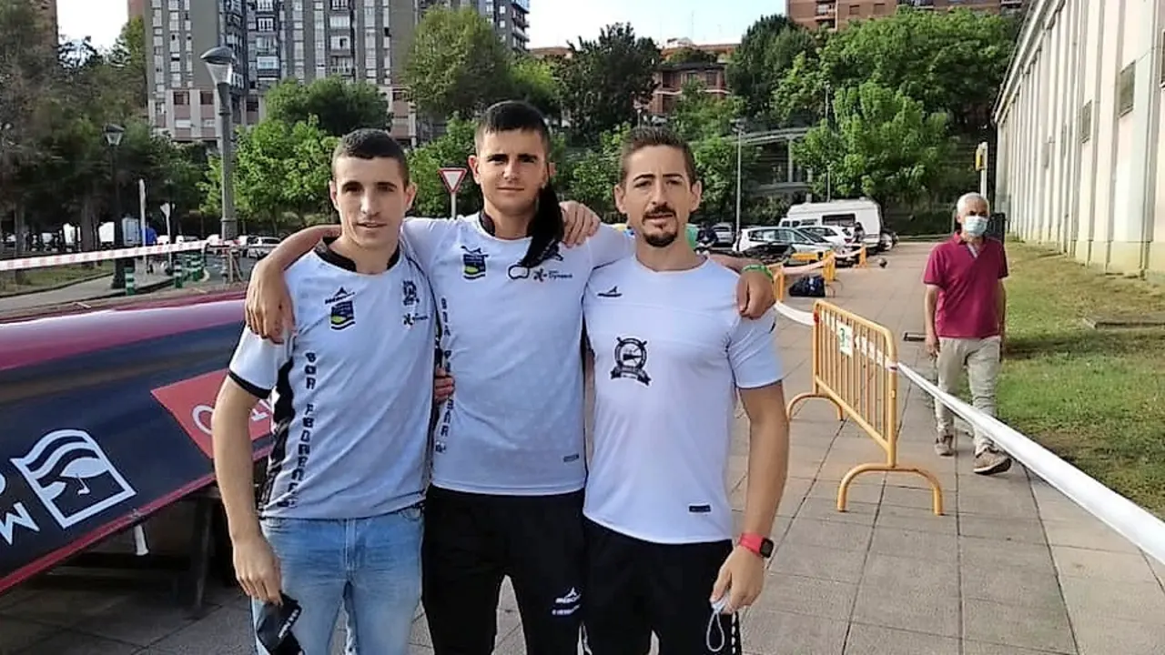 Carlos Iriondo, Pablo Hernando y Marcos Pe&ntilde;a, ayer en Portugalete.
