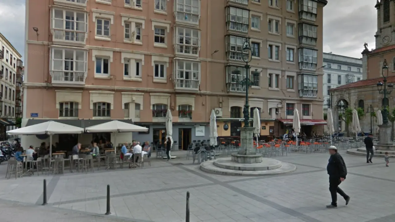 Vista de la Plaza Ca&ntilde;ad&iacute;o en Santander. / ALERTA