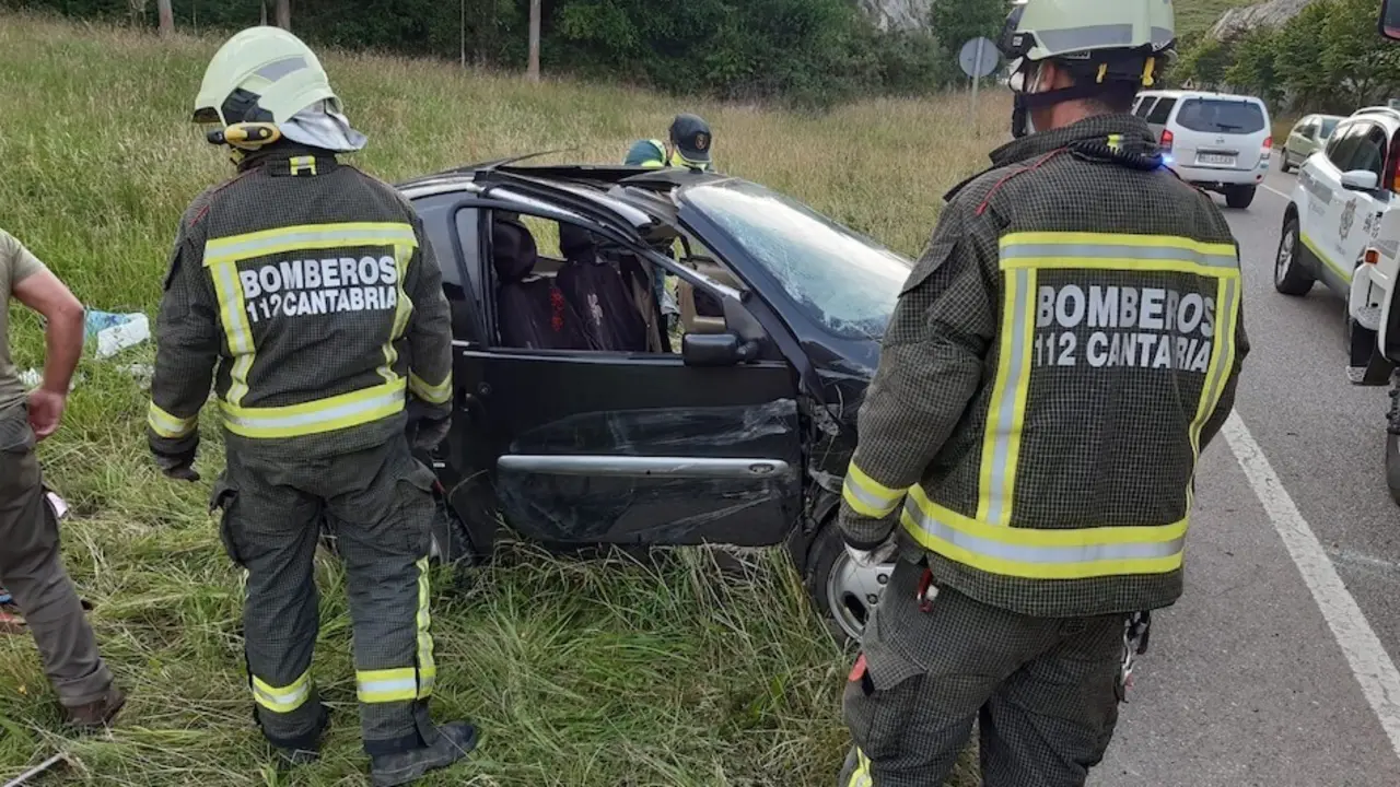 Bomberos del Gobierno de Cantabria. / ARCHIVO / ALERTA