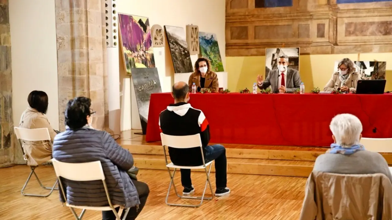 Zuloaga asisti&oacute; el pasado viernes a la presentaci&oacute;n del programa de participaci&oacute;n de las mujeres en Li&eacute;bana. / Lara Revilla