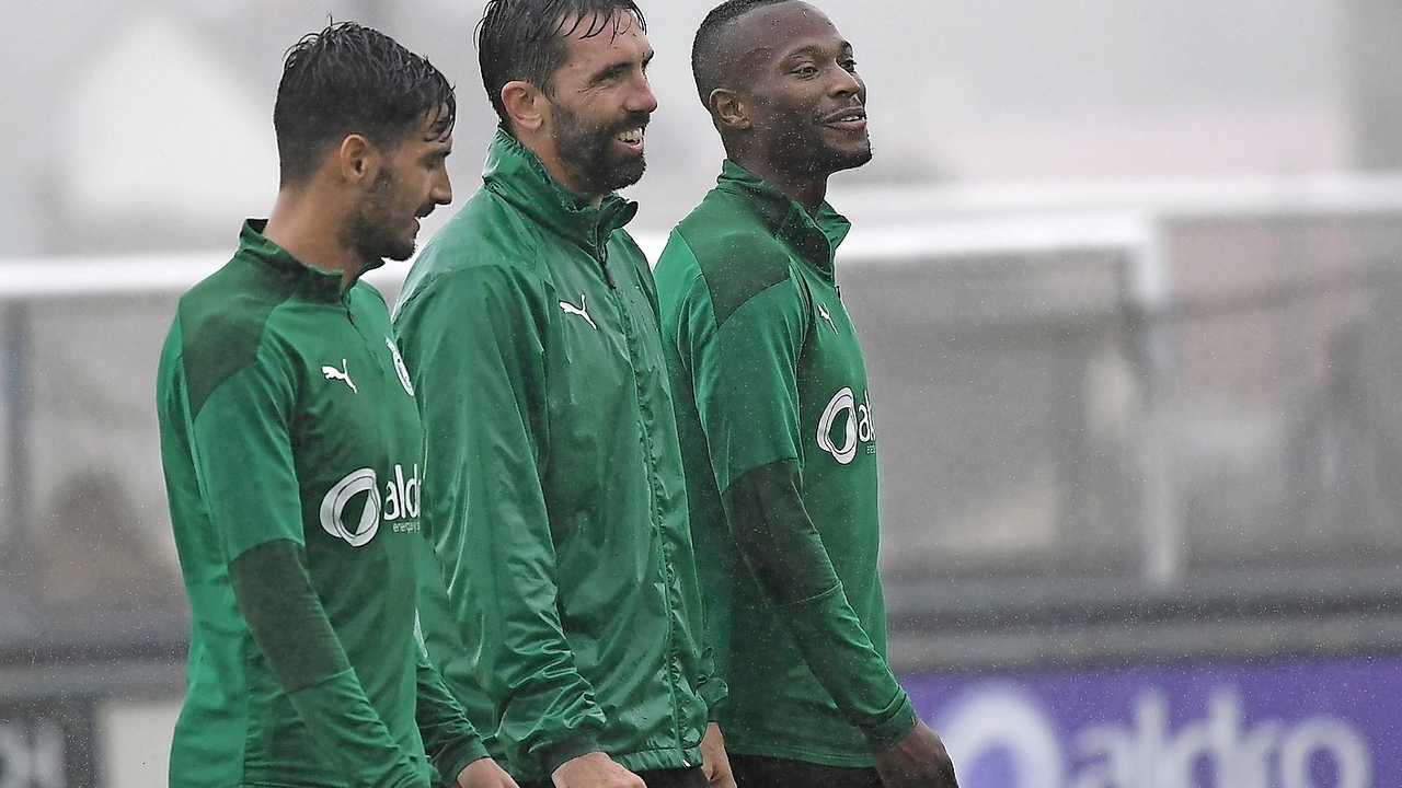 El entrenamiento del equipo ayer se complet&oacute; bajo la lluvia. / Hardy