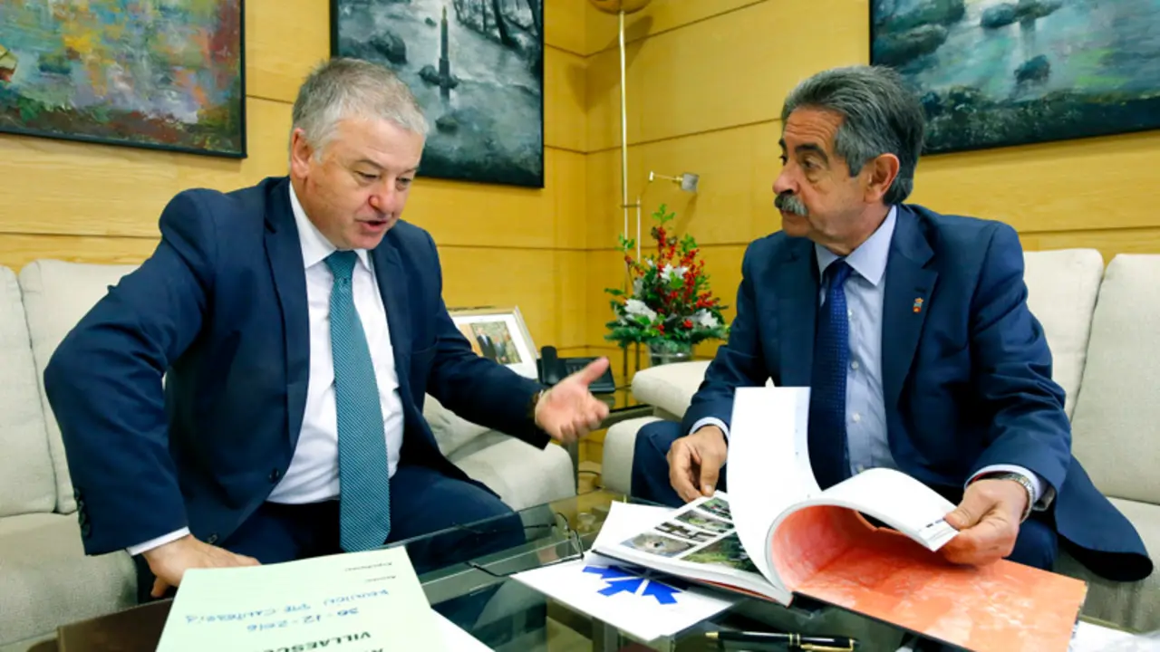 Miguel &Aacute;ngel Revilla y Constantino Fern&aacute;ndez (Foto: Lara Revilla)
