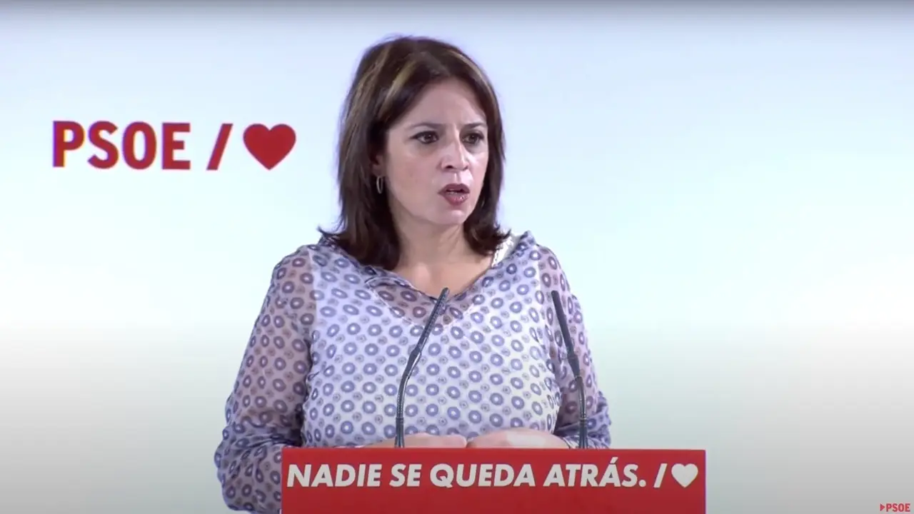 La vicesecretaria general y portavoz socialista en el Congreso, Adriana Lastra, durante un acto en Alcal&aacute; de Henares (Madrid)