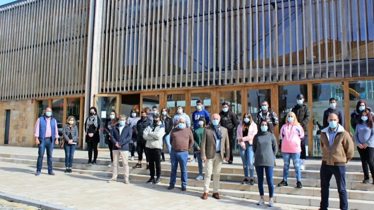 Visita institucional a la escuela taller de Reinosa. / ALERTA