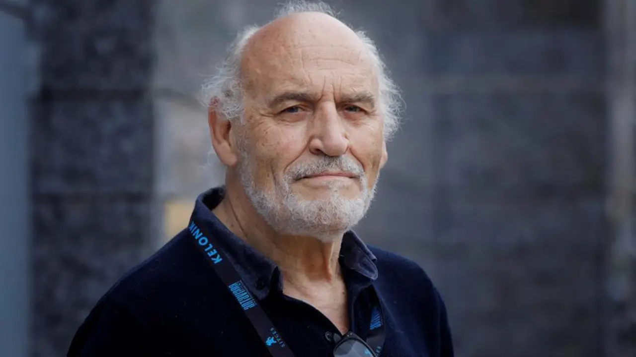 El actor Manuel de Blas posa para una fotograf&iacute;a en Barcelona. EFE/ Susanna S&aacute;ez