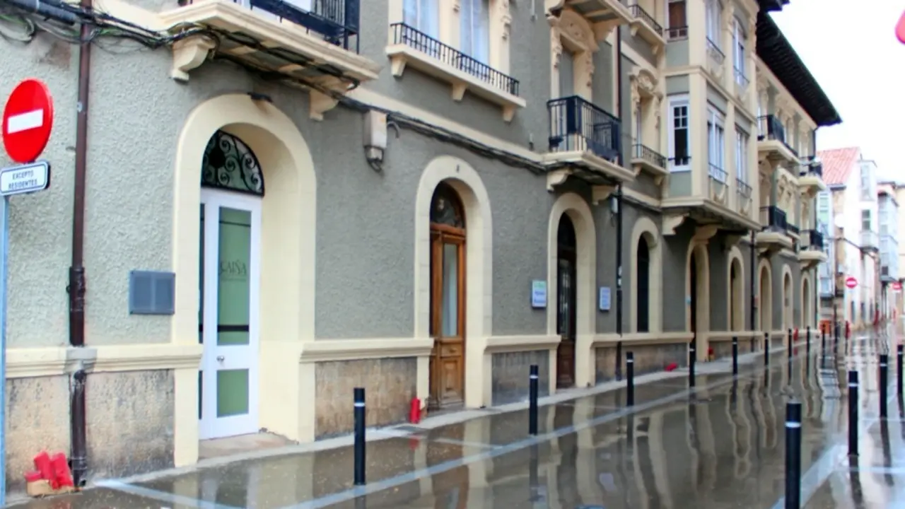 Imagen de la calle Ram&oacute;n y Cajal tras la recepci&oacute;n de las obras. / ALERTA
