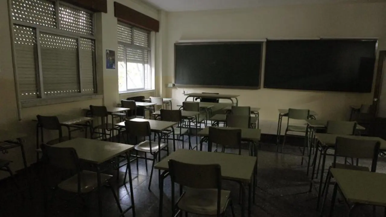 El aula vac&iacute;a de un instituto. EFE/Juanjo Guillen/Archivo