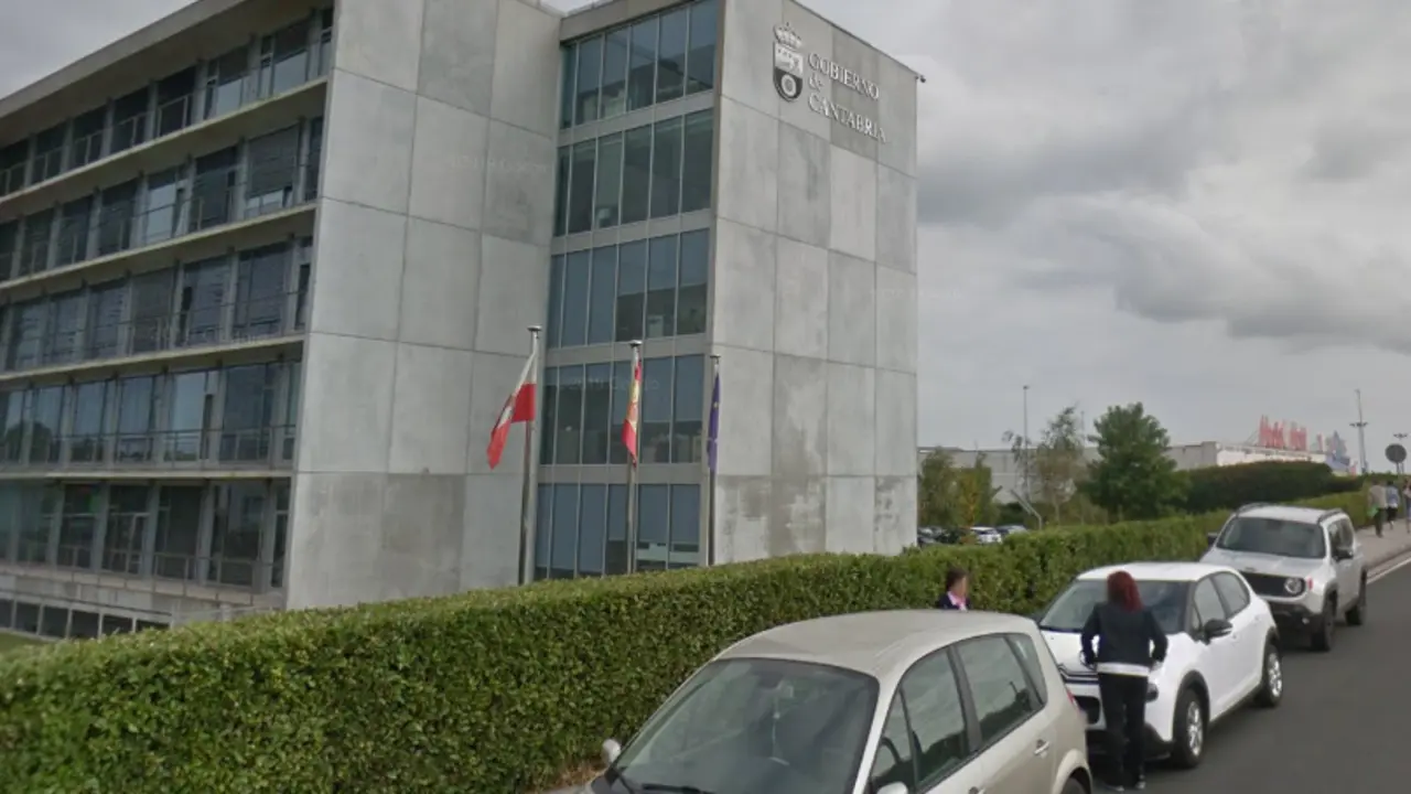 Sede del Gobierno de Cantabria en el PTCAN en Santander. / ALERTA