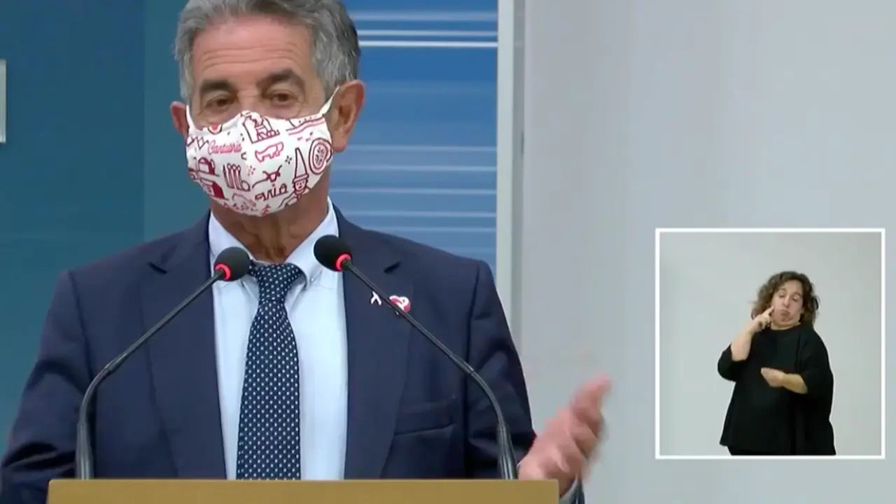 Revilla en rueda de prensa.