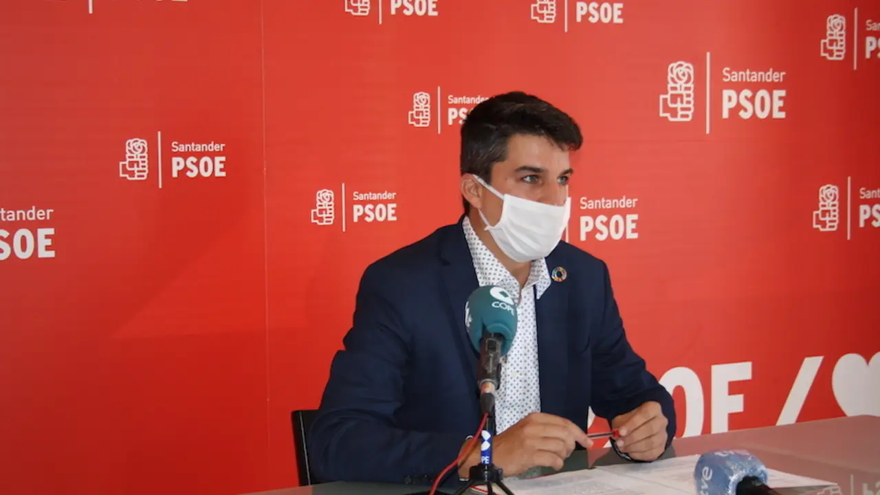El portavoz del Grupo Municipal Socialista, Daniel Fern&aacute;ndez. / ALERTA