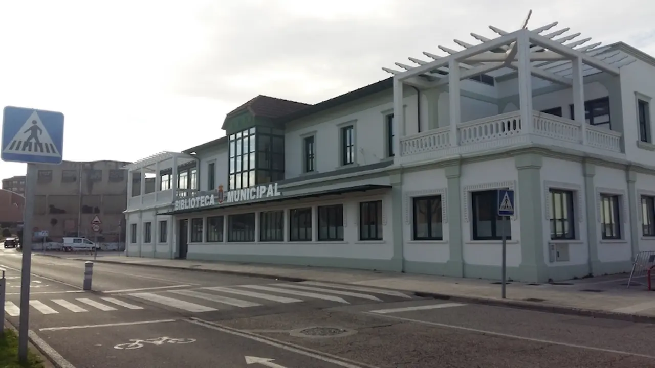 Nueva sede de la biblioteca municipal en Cros.