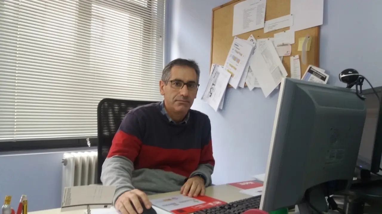 El secretario de Empleo de UGT en Cantabria, Julio Ib&aacute;&ntilde;ez. / ALERTA