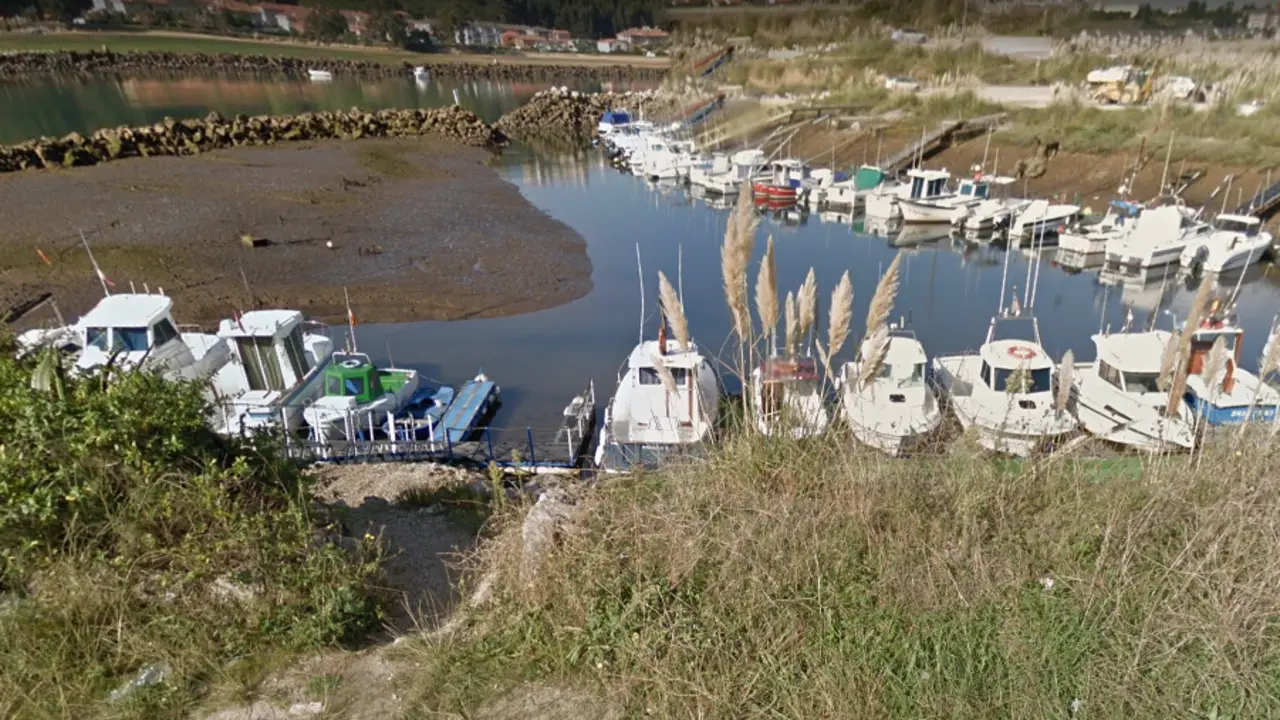 Vista del puerto de La Pozona en Cuch&iacute;a, Miengo. / ALERTA