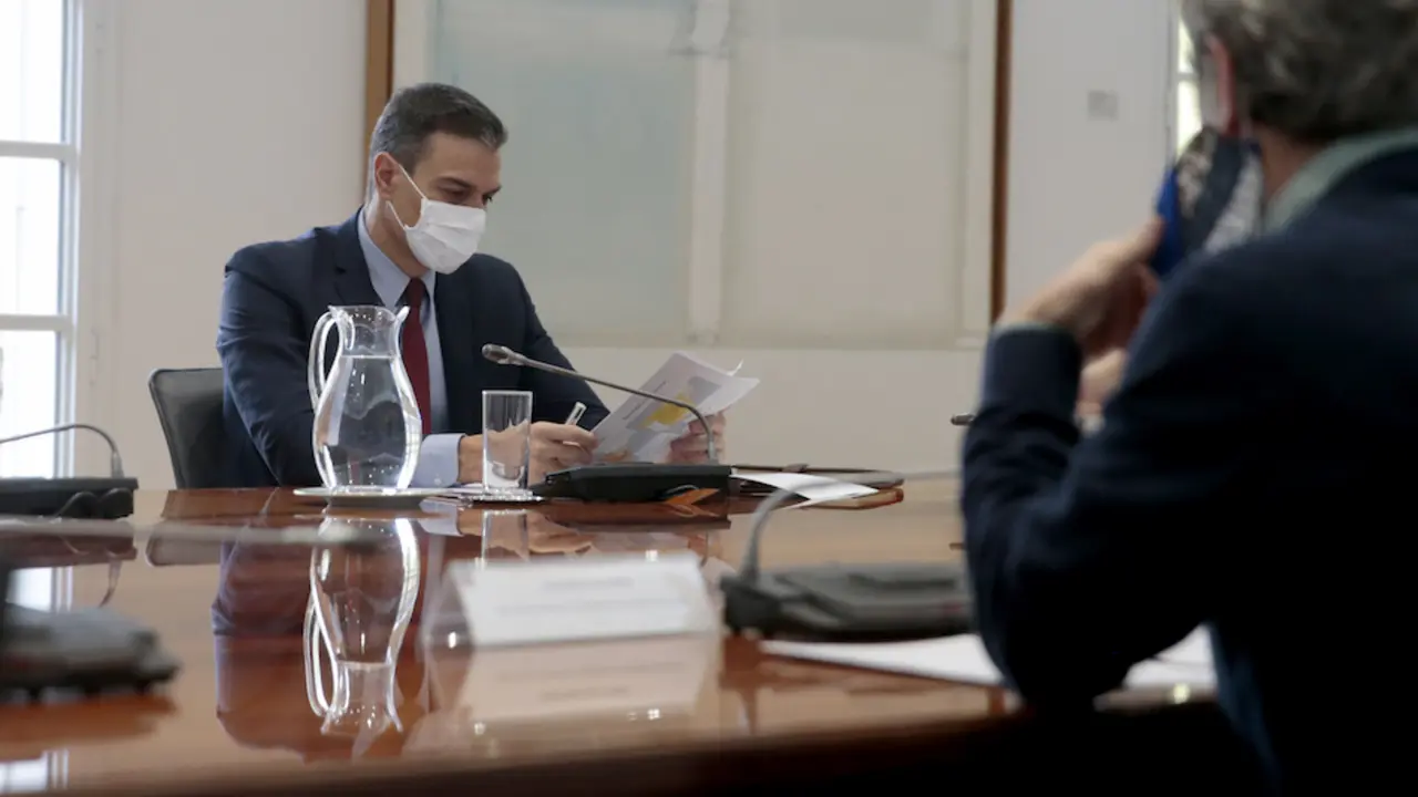 El presidente del Gobierno, Pedro S&aacute;nchez, preside la reuni&oacute;n del Comit&eacute; de Seguimiento del Coronavirus en Moncloa. /JM Cuadrado
