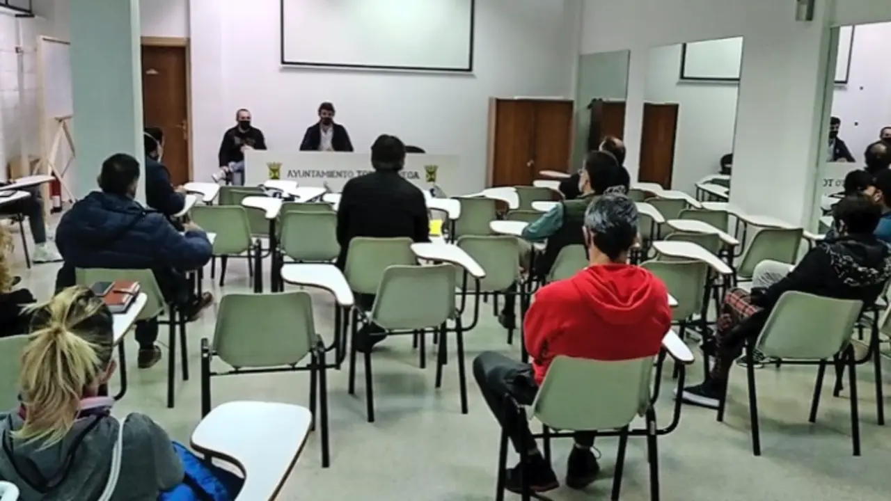 Reuni&oacute;n con las escuelas deportivas.