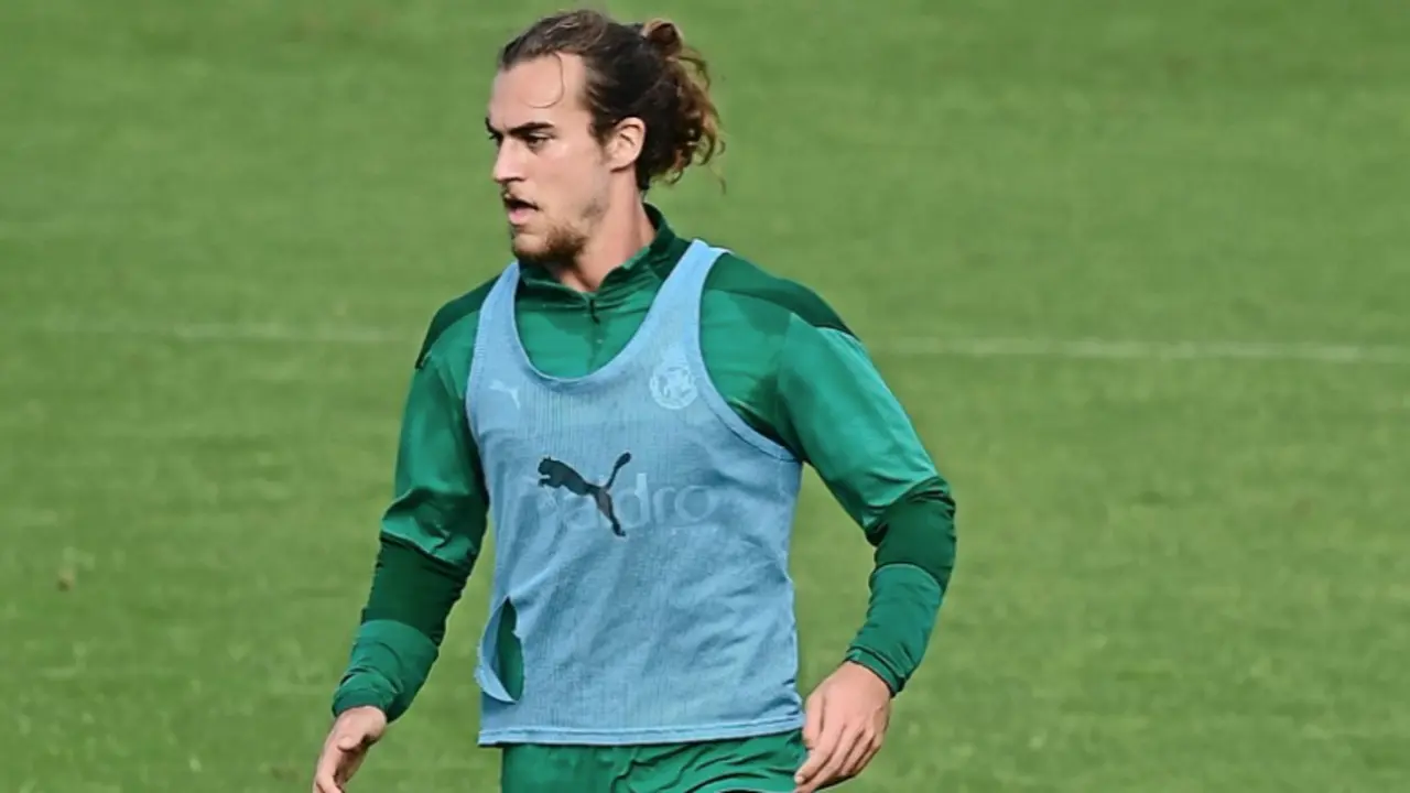 Joan Maynau, durante el entrenamiento de ayer. / Hardy