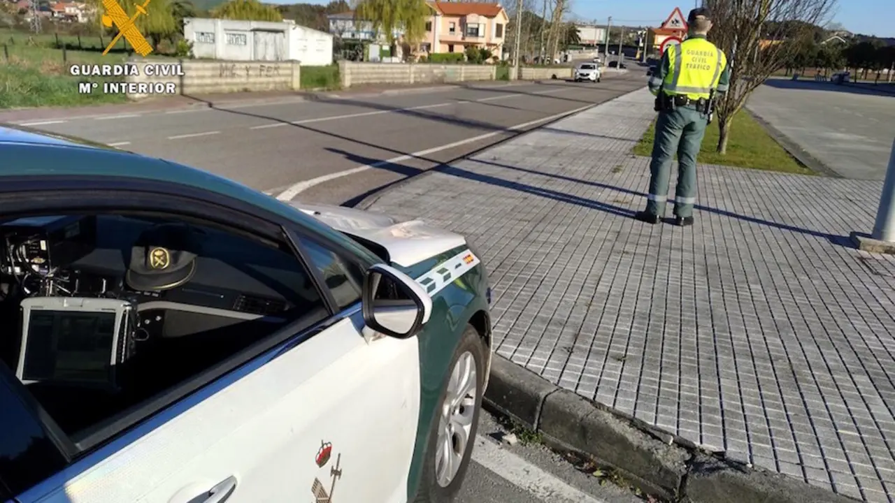 Control de la Guardia Civil. / ALERTA