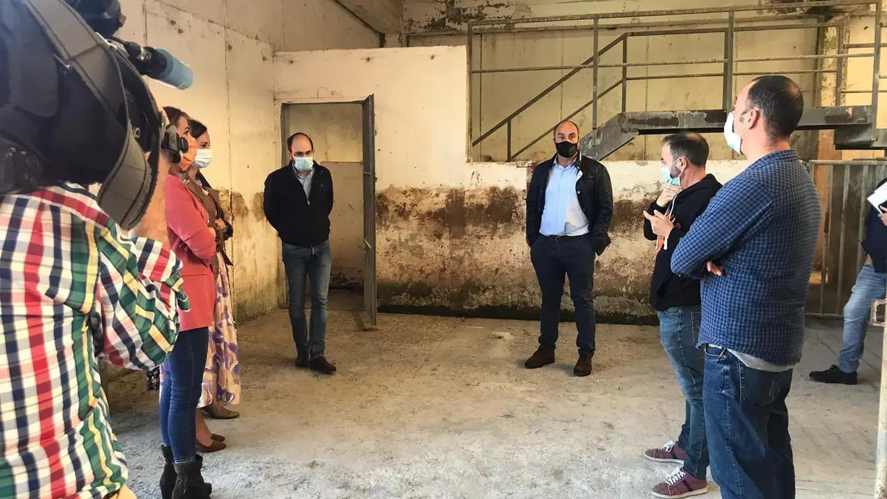 Ricciardiello en su visita al matadero. / ALERTA