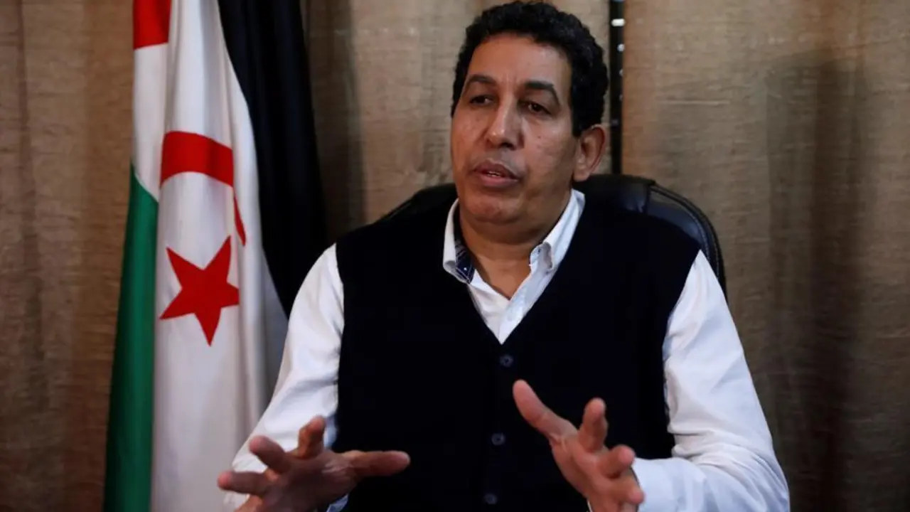 El representante del Frente Polisario para Espa&ntilde;a, Abdulah Arabi, en una entrevista con EFE sobre la escalada de tensi&oacute;n y violencia que, desde la semana pasada, les enfrenta a Marruecos. "De Espa&ntilde;a no esperamos nada, simplemente que no nos haga m&aacute;s da&ntilde;o del que nos ha hecho", asegura. EFE/J.J. Guill&eacute;n
