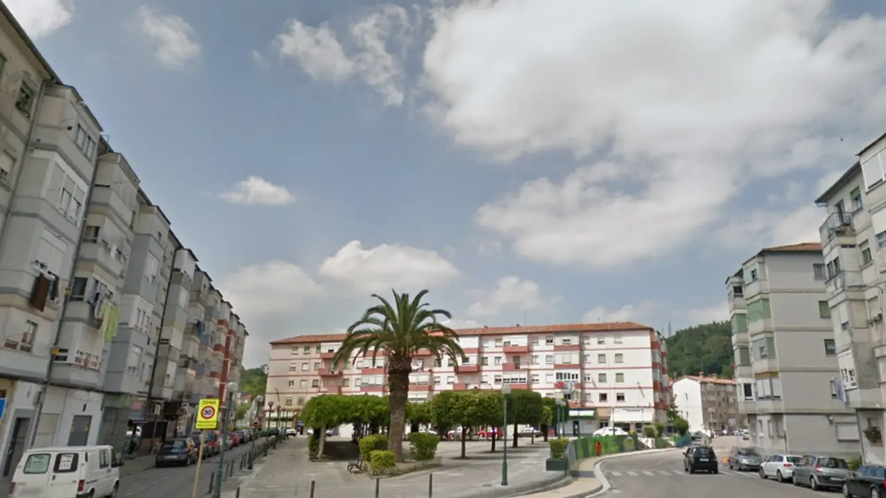Vista de la Plaza Covadonga en Torrelavega.