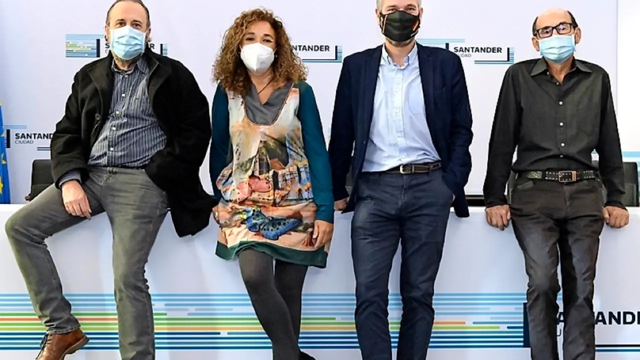 El jurado ha valorado tanto su vinculaci&oacute;n con la ciudad de Santander como la oportunidad de premiar su trabajo sobre Gald&oacute;s. / ALERTA