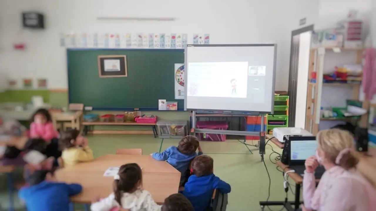 Estudiantes del colegio Malala de Mairena del Aljarafe (Sevilla). / ALERTA