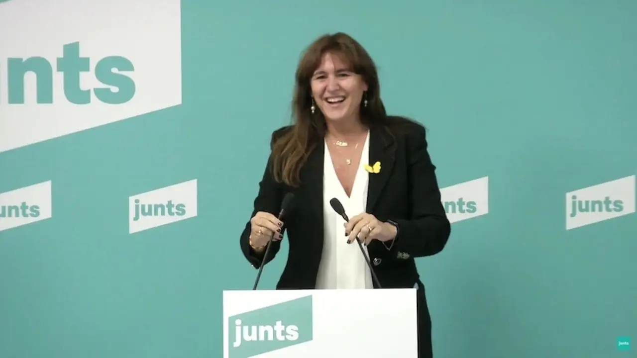 Laura Borr&agrave;s en rueda de prensa telem&aacute;tica tras ganar las primarias de JxCat a las elecciones catalanas - JUNTS
Calvet seguir&aacute; en JxCat: "Aqu&iacute; no se rinde nadie"

BARCELONA, 29 Nov. (EUROPA PRESS) -

La portavoz de JxCat en el Congreso, Laura Borr&agrave;s, ha ganado las primarias de JxCat con m&aacute;s del 75% de los votos y se convierte as&iacute; en la candidata del partido a la Presidencia de la Generalitat catalana en las pr&oacute;ximas elecciones al Parlament.