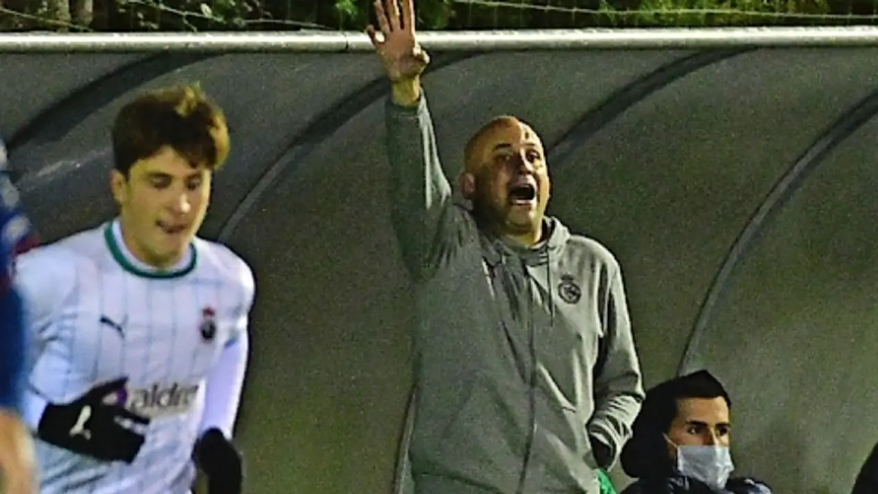 Rozada recoloca a su equipo tras la entrada de Pablo Torre. / Hardy