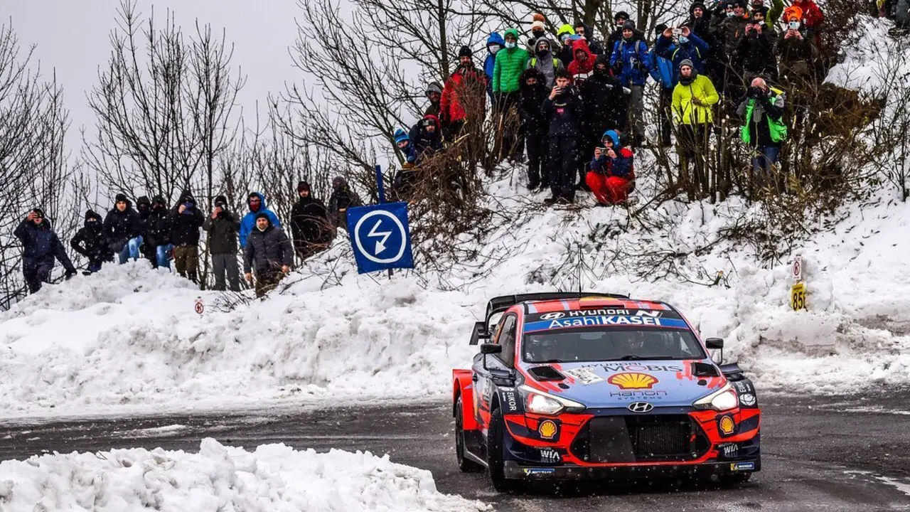 El c&aacute;ntabro Dani Sordo (Hyundai i20 Coup&eacute; WRC) termin&oacute; segundo en la tercera jornada del Rally de Monza. / https://www.facebook.com/DanielSordo