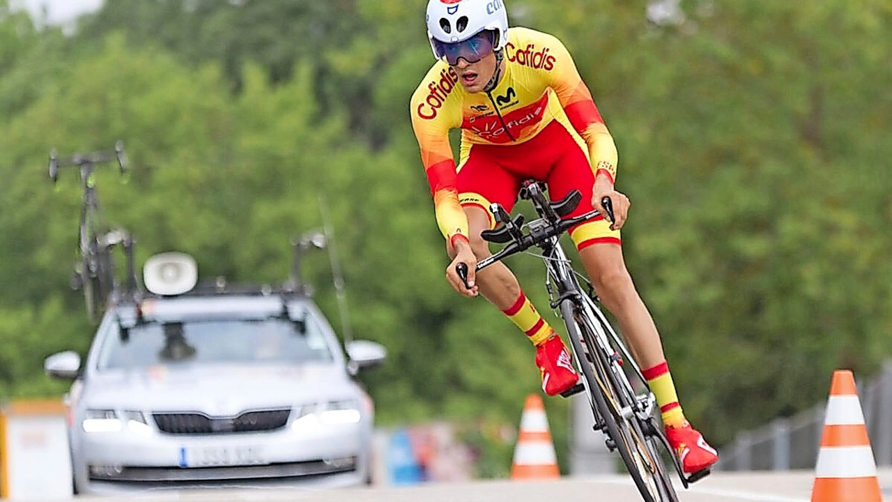 Iv&aacute;n Cobo Cay&oacute;n, con el maillot de la selecci&oacute;n espa&ntilde;ola. / RFEC