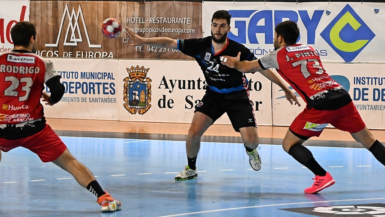 El Sinf&iacute;n intentar&aacute; enlazar un segundo desplazamiento consecutivo ante un rival directo con victoria. / Hardy