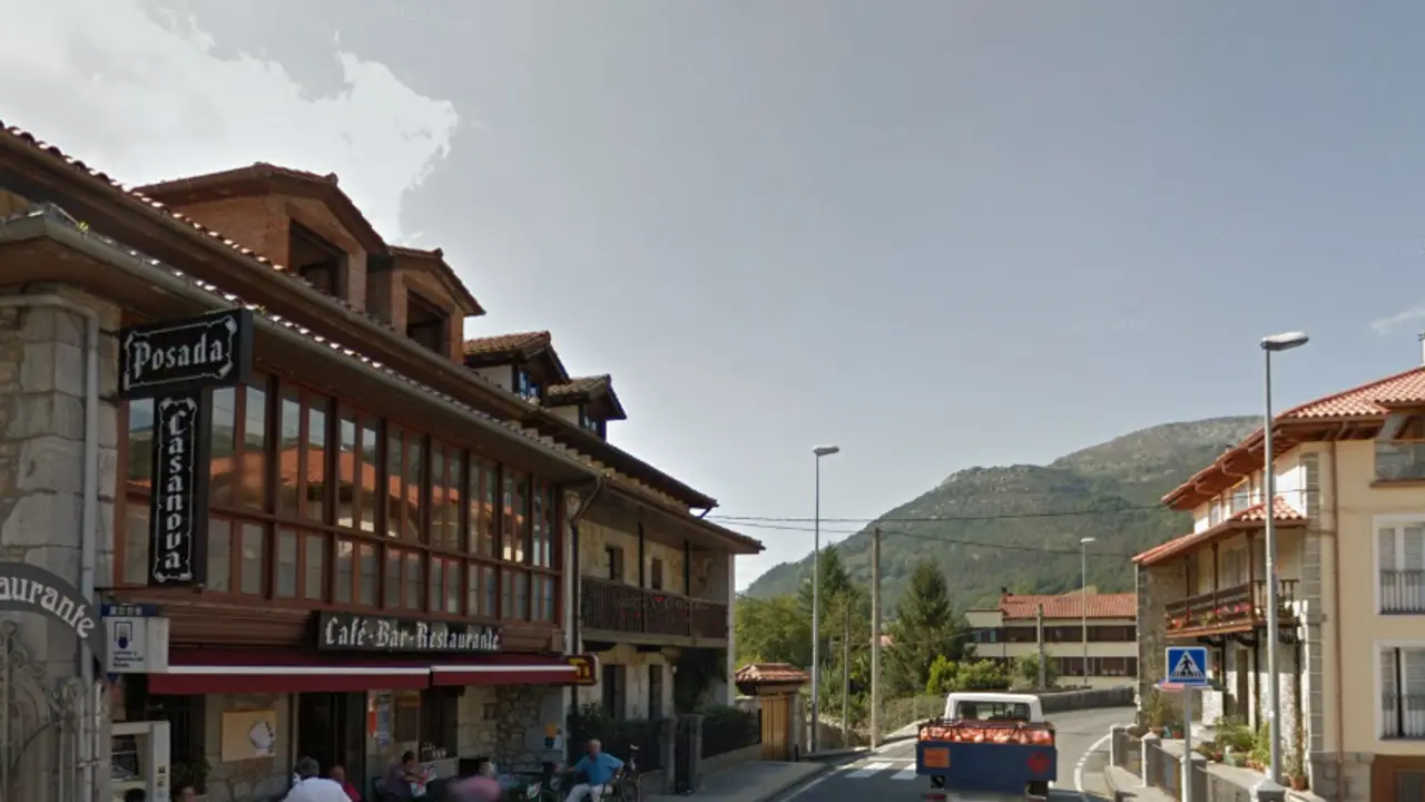 Vista de la calle Arturo Lopez en Arredondo, Cantabria. / ALERTA