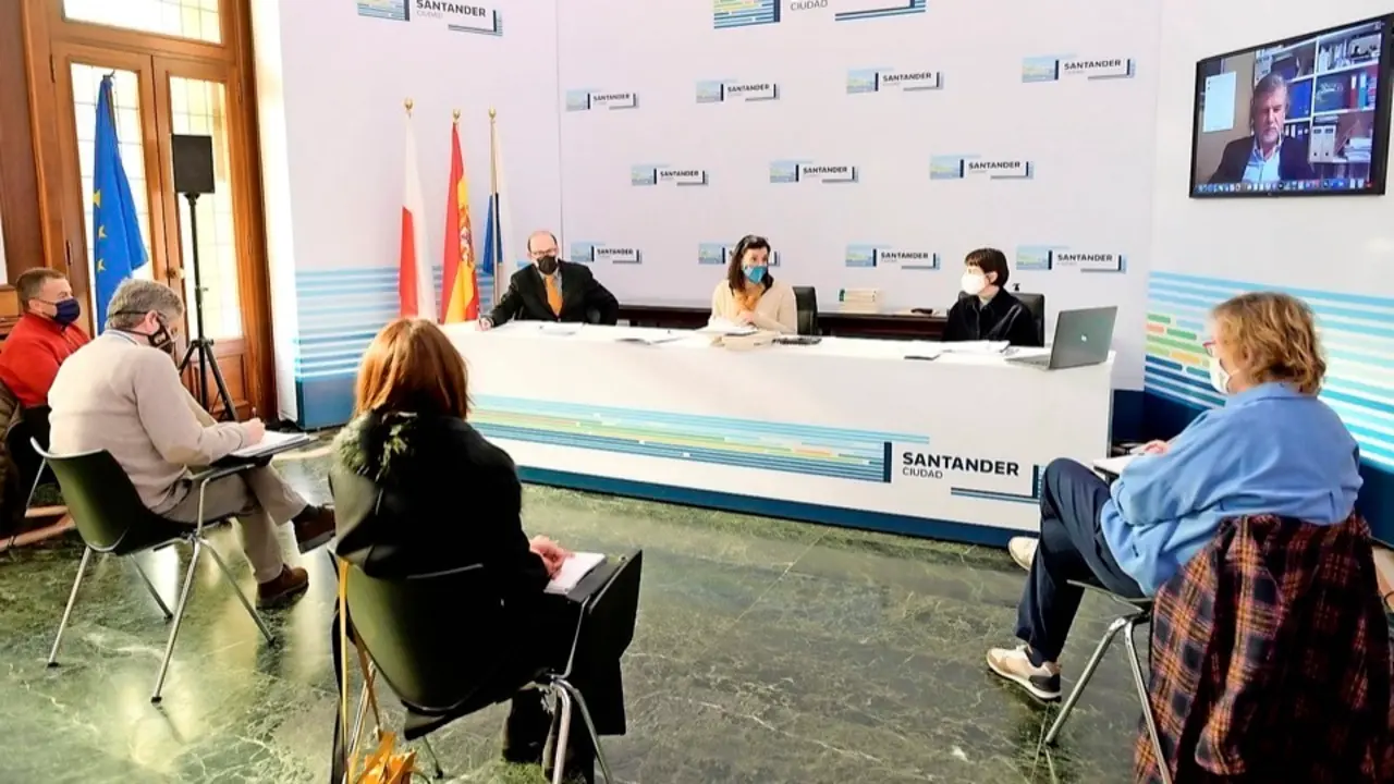 Imagen de la reuni&oacute;n del Patronato de la Fundaci&oacute;n Gerardo Diego. / ALERTA