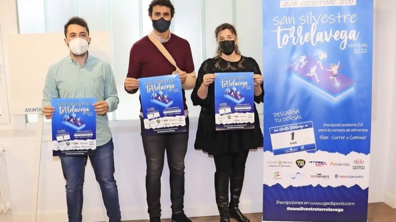Autoridades y organizadores de la San Silvestre durante la presentaci&oacute;n. / Alerta