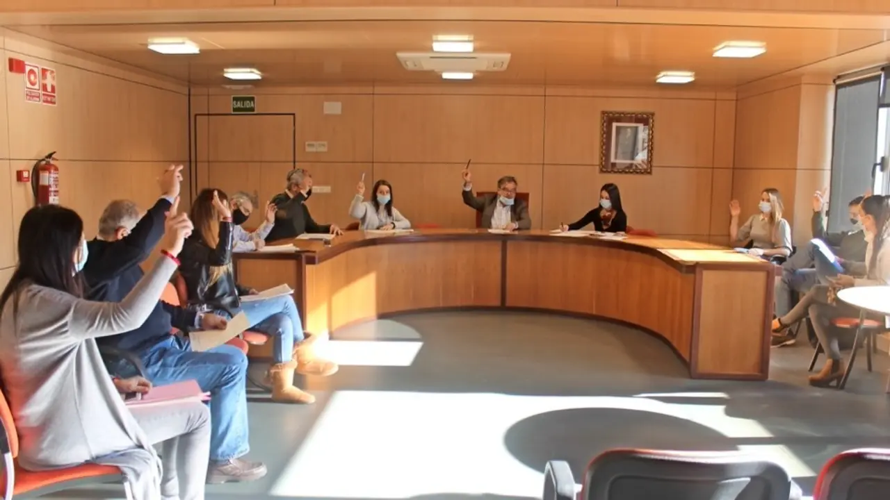 Un momento del Pleno de Noja. / ALERTA