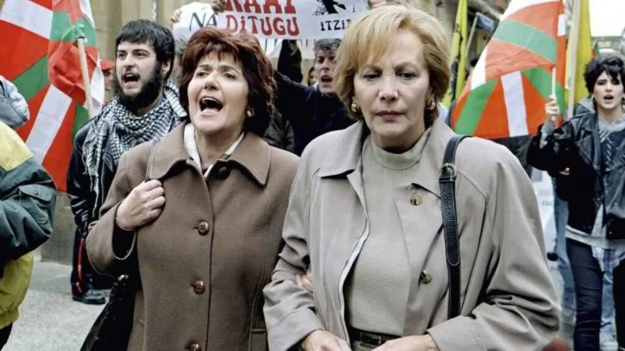 Precedida de pol&eacute;mica por los carteles promocionales que, supuestamente, equiparaban a v&iacute;ctimas y terroristas, la serie era, desde que se concibi&oacute;, uno de los t&iacute;tulos m&aacute;s esperados del a&ntilde;o tanto por la tem&aacute;tica